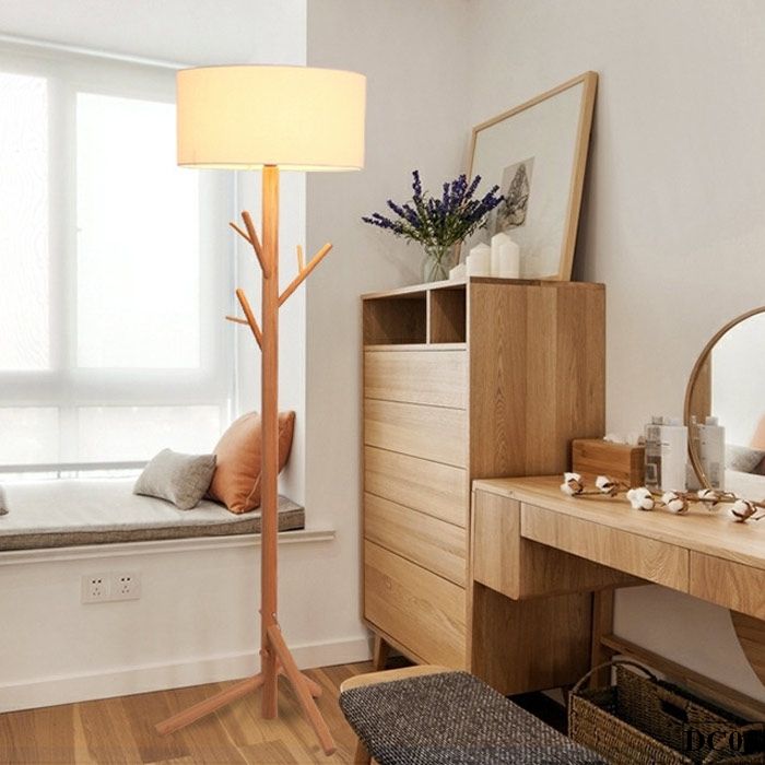 Đèn cây gỗ kết hợp móc treo quần áo Hanga DC05 | cao 175cm