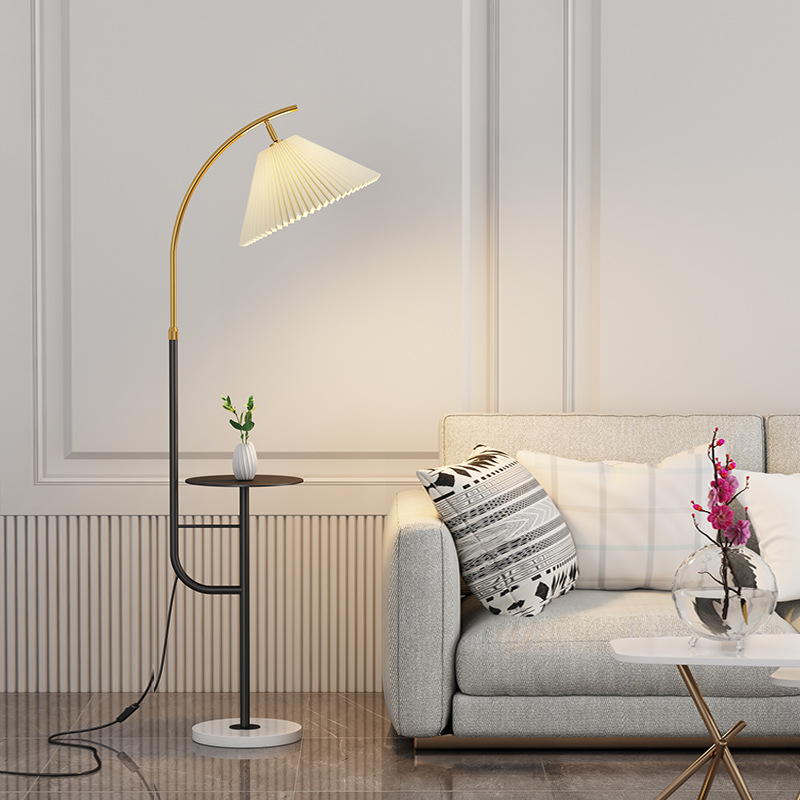 Đèn cây phòng khách có tủ đồ DC42 | Cao 140-160cm